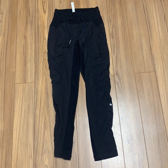 Lululemon Black striped Street to Studio Pants Sz 2 - Picture 3 of 9